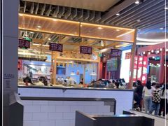 大堂-肥汁米蘭香港米线(长宁来福士店)
