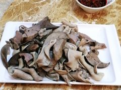-英子补身汤(海兰路店)