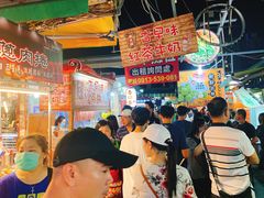 -六合夜市