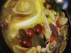 -香巴拉云南餐厅(华莱坞店)