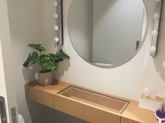 -上海静和门诊部