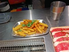 狼牙土豆-马路牙子烧烤音乐酒馆(望京店)