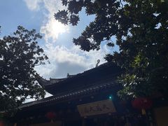 -龙华寺