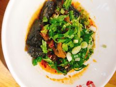 -呷佬·长沙手工米粉(金沙江路店)