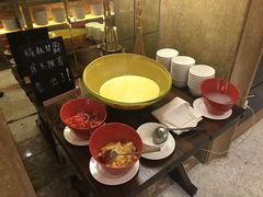 自助调料区-皇朝万鑫自助餐厅