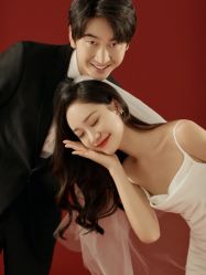 -易摄影婚纱摄影工作室