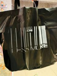 -LESSMORE科技头皮理容中心