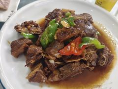 红烧老鹅-鼎鲜·蟹农渔水·阳澄湖大闸蟹·农家乐(美人腿店)