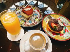 -上海滴水湖皇冠假日酒店