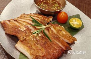 Thick-Cut Aged Charcoal-Roasted Pork Neck