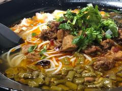 -八月美食小馆(银泰城总店)