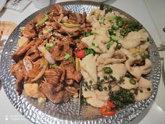 -小鱼小牛·鱼牛干锅·脆鱼火锅(世欧广场店)