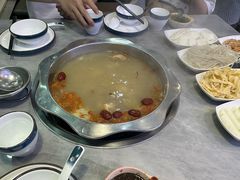 -光头药膳鸡(莱茵小镇店)