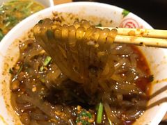 -万记麻辣烫国展总店