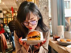 午餐肉汉堡-RAC BAR(安福路店)