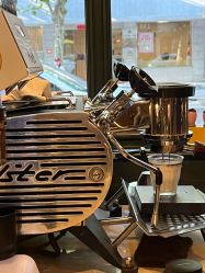 -IMUSE BARBER SHOP