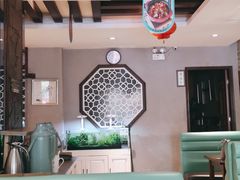 大堂-粥全粥到海鲜家常菜·海肠捞饭(嫩江路店)