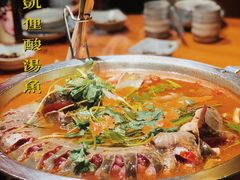 老凯俚酸汤鱼-野山舂·贵州现舂酸汤火锅(鸿通城店)