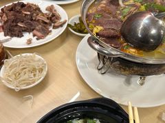 驴肉拼盘-闫家驴肉老店(华电一校店)