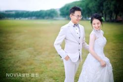 -易摄影婚纱摄影工作室