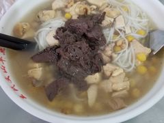-文山荷鲜居(翠湖店)
