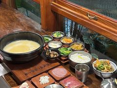 -银米·云南传统过桥米线(双廊黑金冠店)