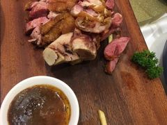 黑椒岩盐烧德国猪手-山泉公馆酒家(珠江新城店)