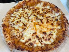 -玛格萝妮比萨屋(四平店)