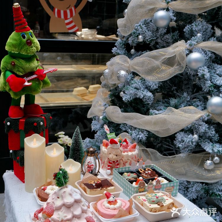 温州印象城！圣诞雪屋太超前了吧…