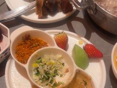 -黑金·寻焰自助百汇·烤肉·火锅(中街店)