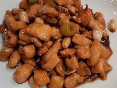 -犇逸·乐山跷脚牛肉·四川现炒(览海店)