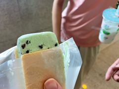 -詹爷爷乌节路街头冰淇淋