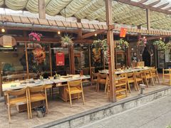 -二荆条·蜀鲜汇城市森林火锅