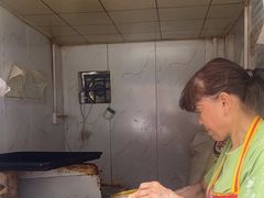 -郭际辣饼铺(第三中学店)