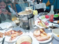 -领鲜活海鲜榴莲自助火锅(东门店)