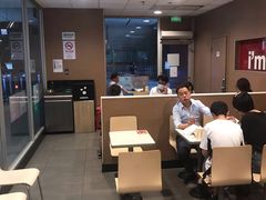 -麦当劳(轻轨曹杨路店)