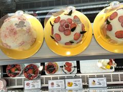-花花卷卷·鲜食蛋糕(静安久光百货店)