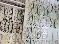 -罗创丹阳眼镜(童卫路店)