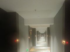 -铂尔登国际酒店(南山深圳湾口岸店)