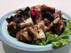 -海派美食·家宴海鲜青岛菜·石锅鲽鱼头(东方城店)