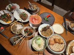 -包整·丝娃娃(一览甲秀楼风景店)