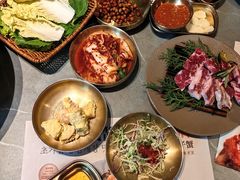 -草家酱蟹炭火烤肉店(珲春南路一店)