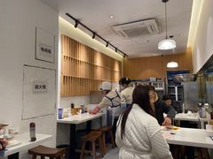-李与白包子铺(桐梓林店)