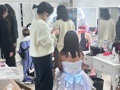 -米游妙妙屋cosplay换装自拍摄影体验馆