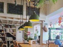 -北平花园·MUA摩造汉堡·北平咖啡(南锣鼓巷胡同店)