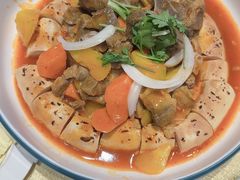 -丝路天山酒店(国际大巴扎店)