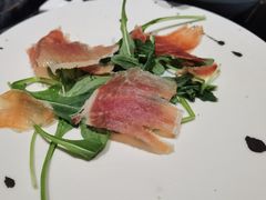 -淡尾·海鲜自助概念餐厅(虹桥南丰城店)