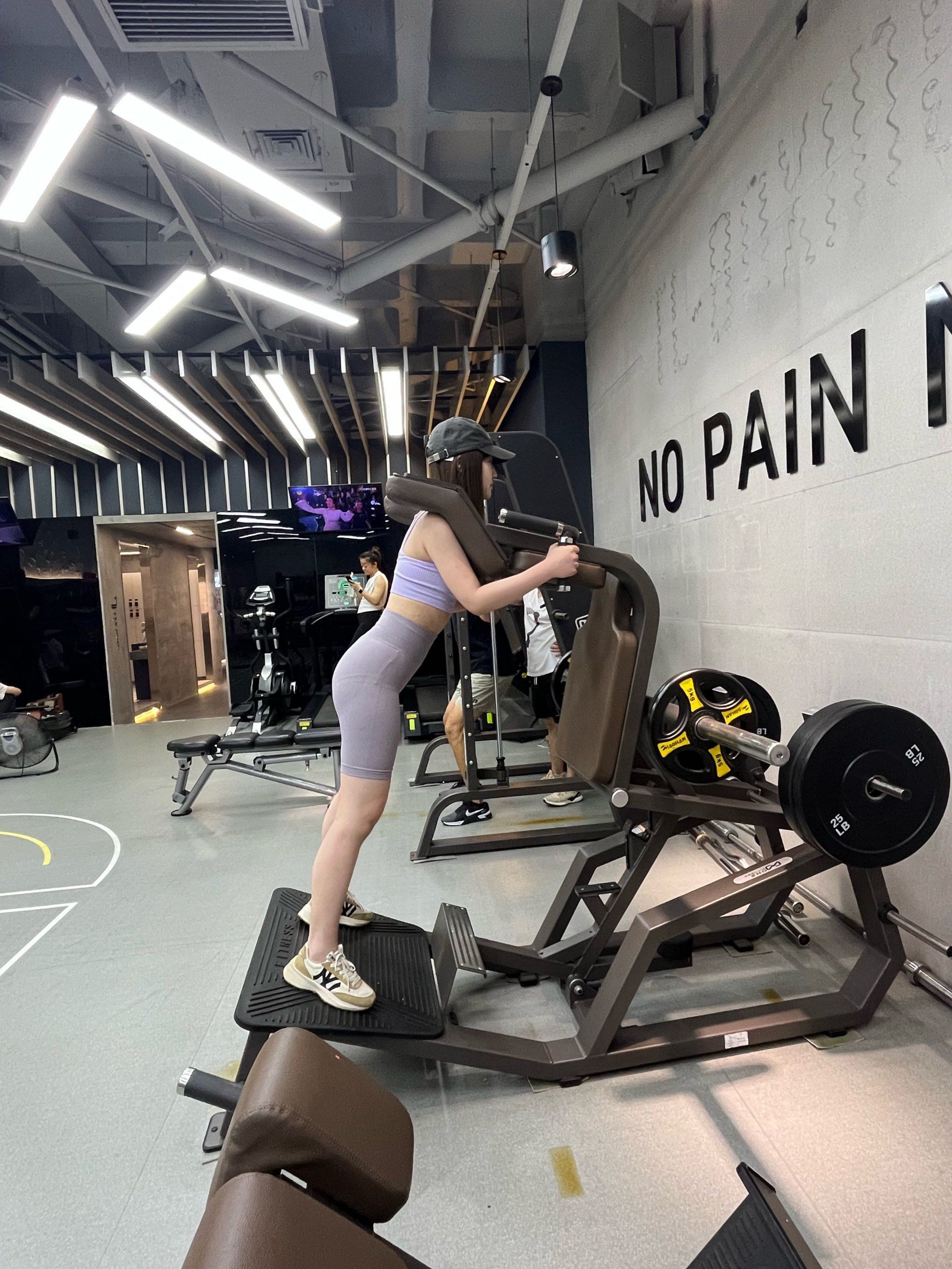 爱健身的小姐姐