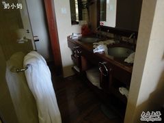 肮脏的洗手间-宁波九龙湖开元度假村