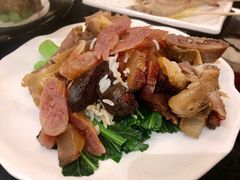 腊味煲仔饭-好彩海鲜火锅饭店(银河百老汇店)